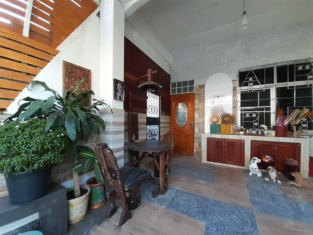 A & P House Apartment Bangkok Exterior photo