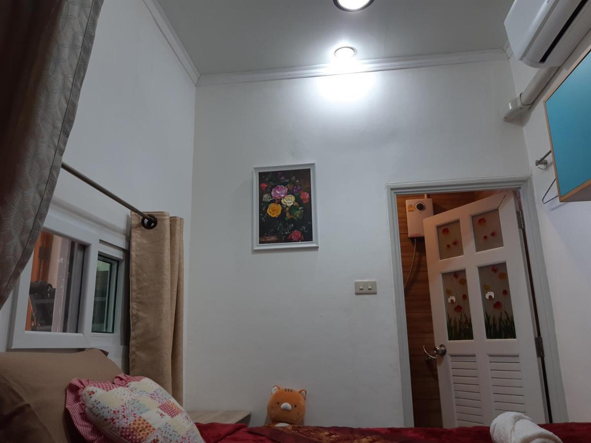 A & P House Apartment Bangkok Exterior photo